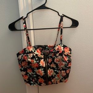 Nollie Crop Top